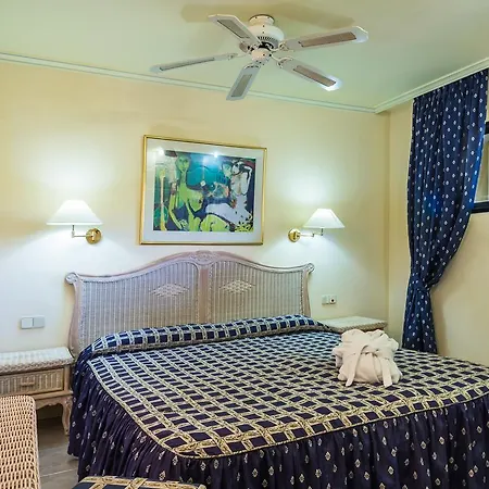 Bluebay Club Apartment